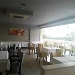 Rg Status Hotel