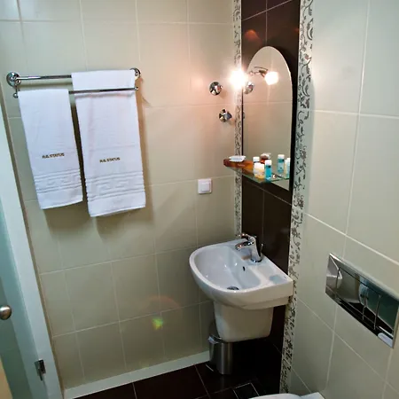 Rg Status Hotel Paralía