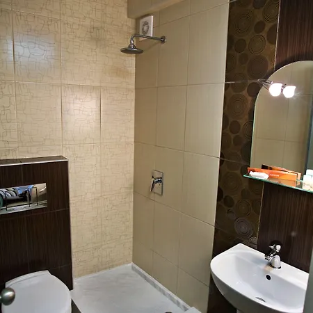 Rg Status 3* Paralía