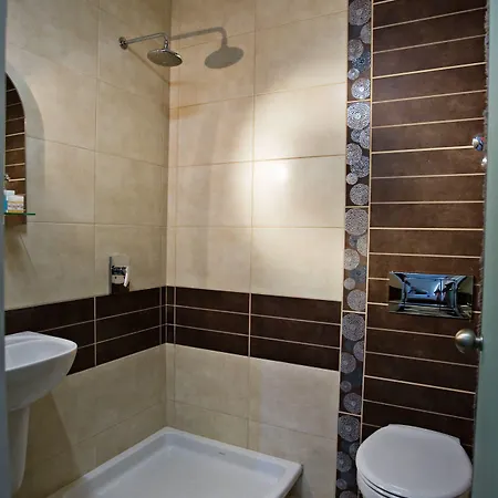 Rg Status Hotel 3*