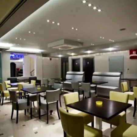 Hotel Rg Status 3*