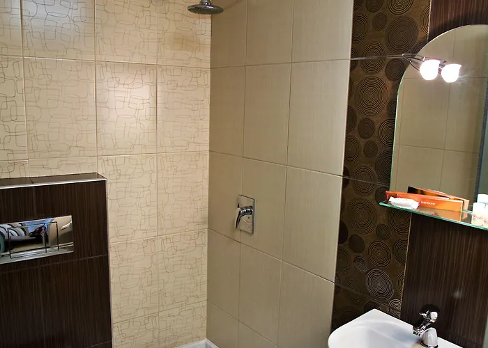 Rg Status 3* Paralía